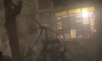  سقوط صاروخ على مبنى في ريشون لتسيون يتسبب بأضرار جسيمة